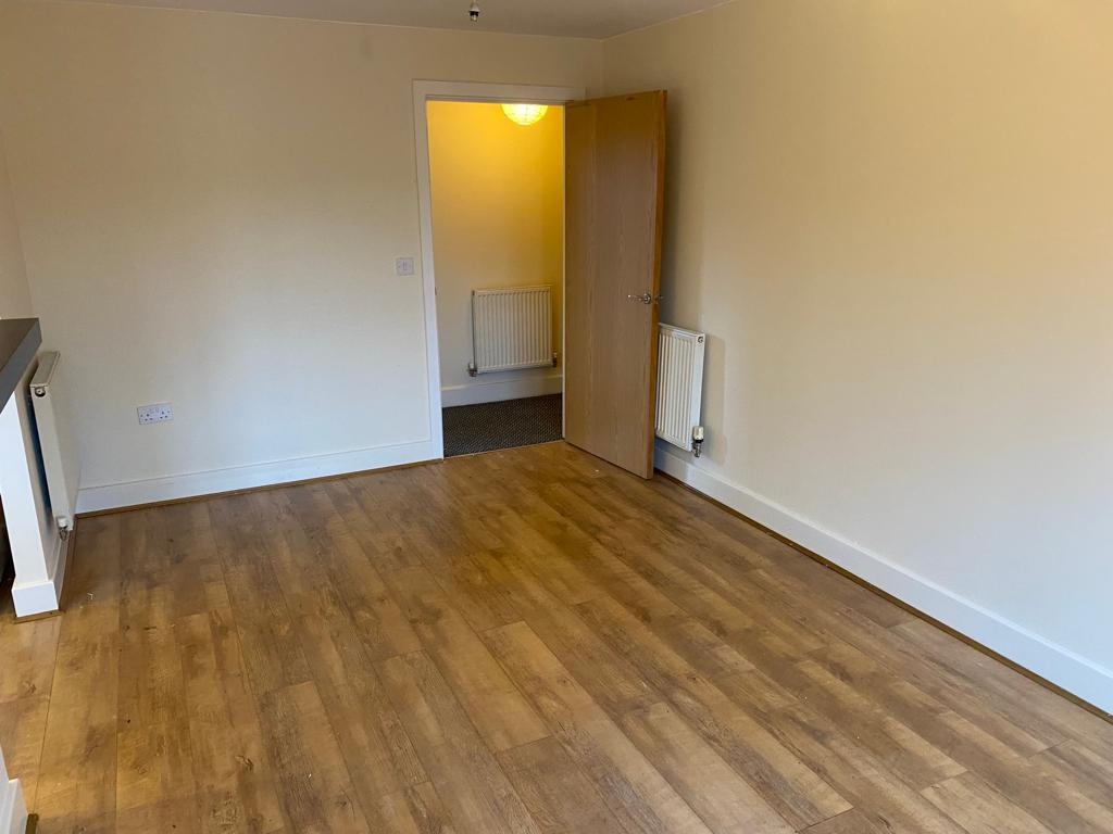 Farnworth, Bolton 2 Bed Flat, Reed Close, BL4 To Rent Now for £800.