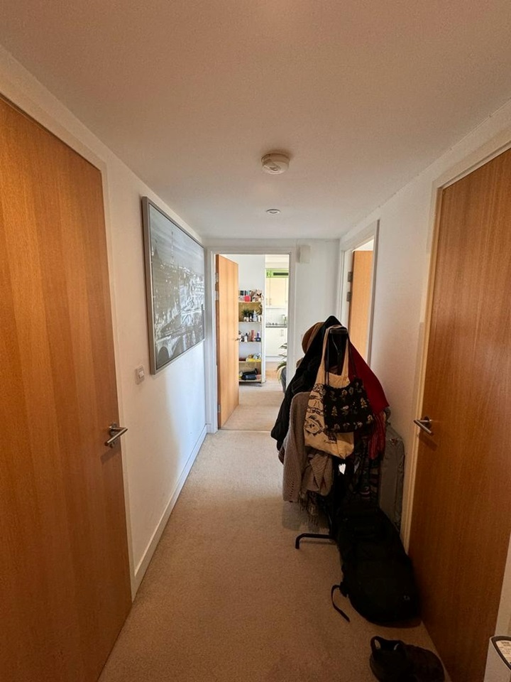 London 1 Bed Flat, Whitby House, E14 To Rent Now for £2,000.00 p/m