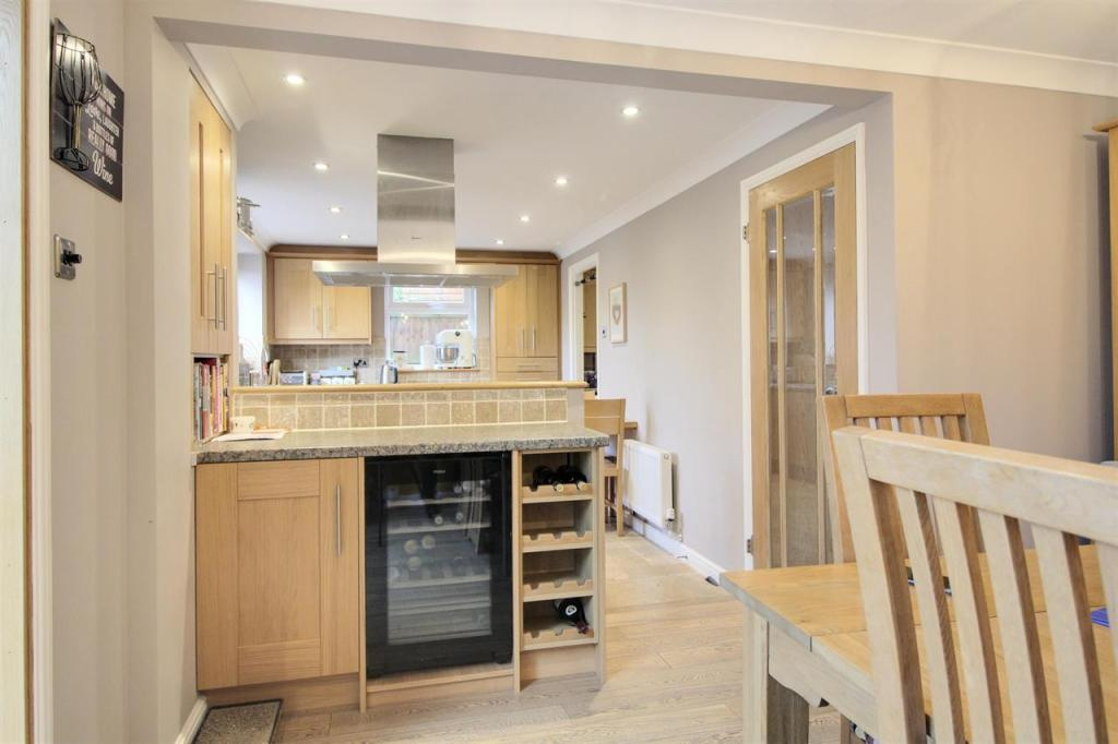 Norwich 5 Bed Detached House, St. Marys Grove, NR7 To Rent Now for