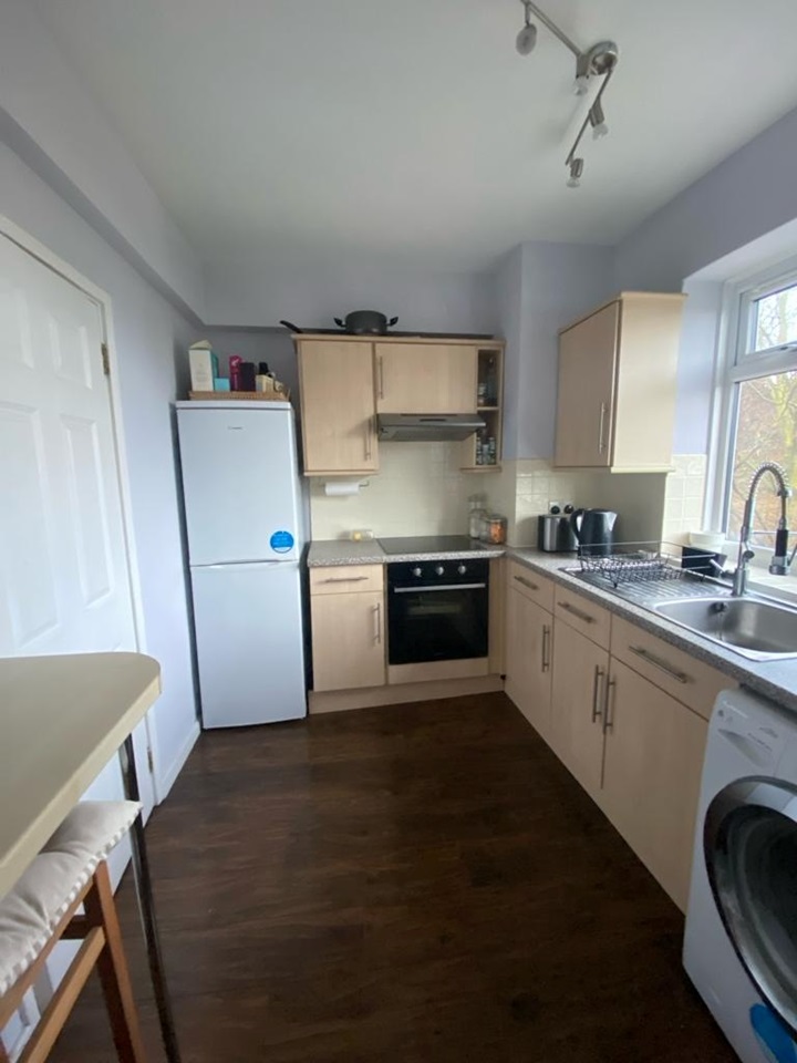 London 1 Bed Flat, Gowrie Road, SW11 To Rent Now for £1,650.00 p/m