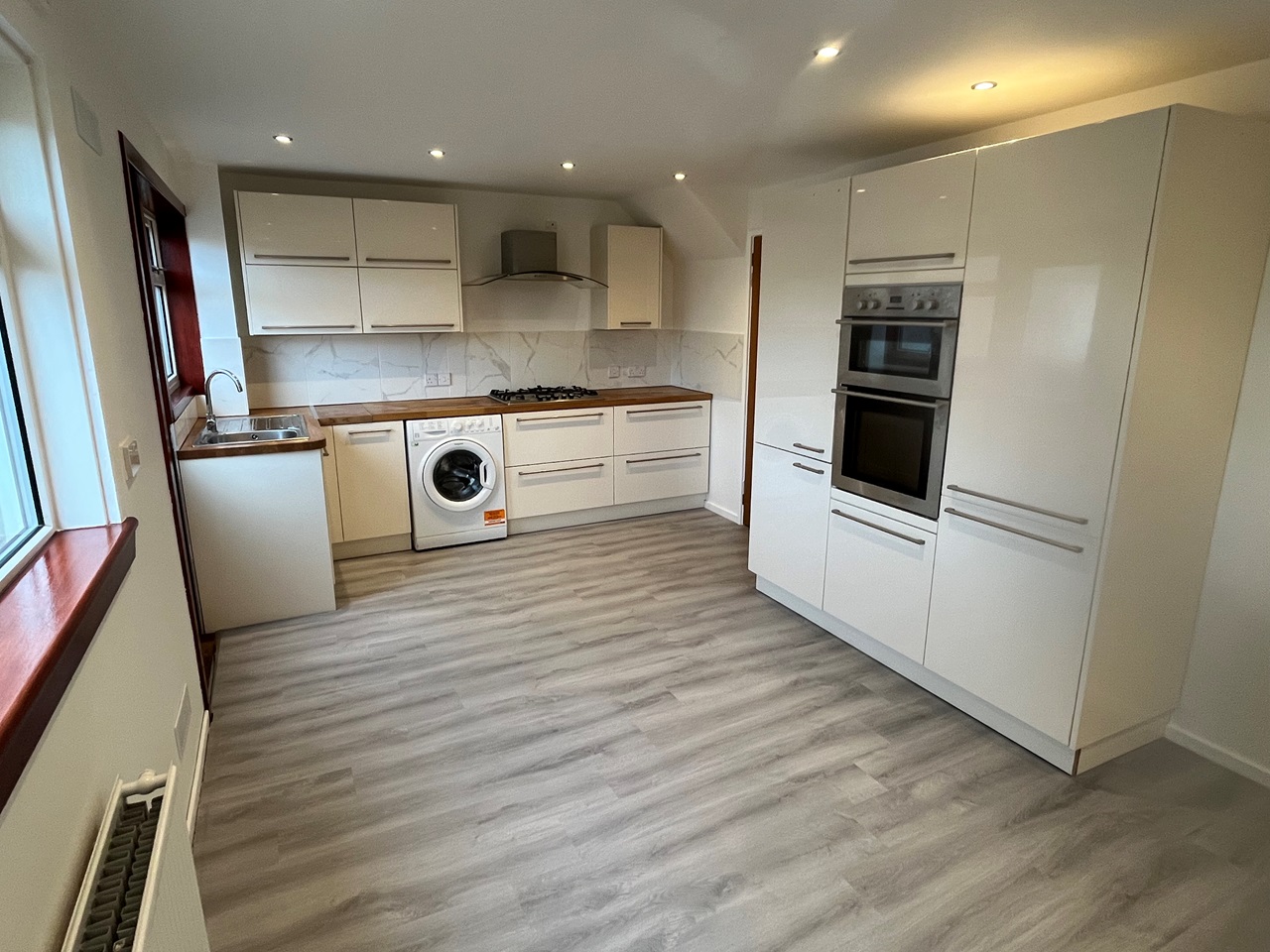 Glenmavis, Airdrie 3 Bed Terraced House, Coatbridge Road, ML6 To