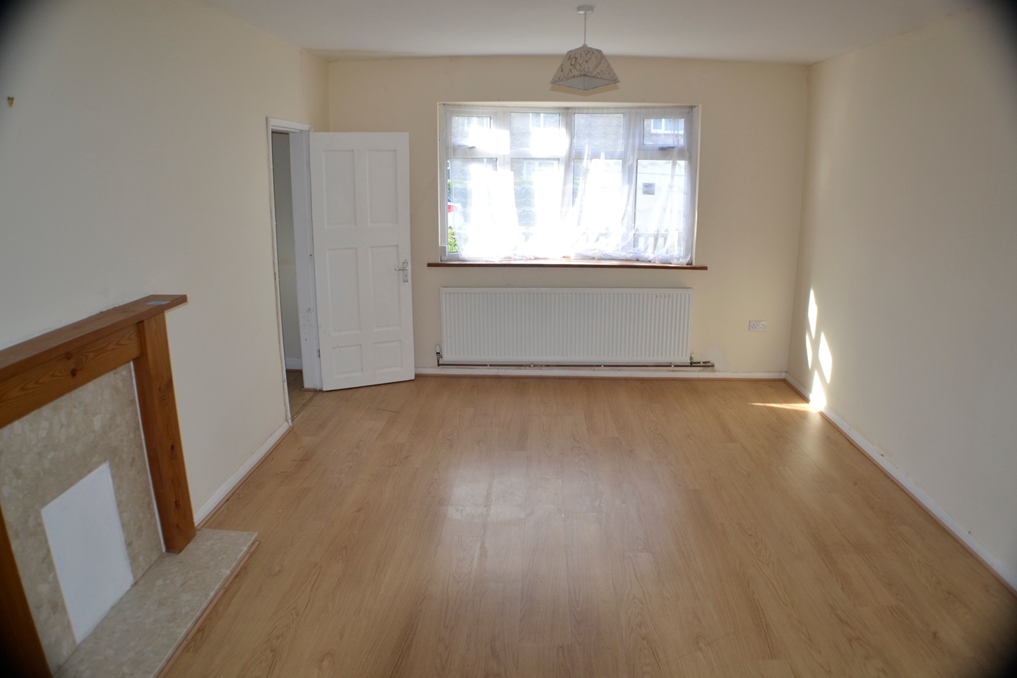 Grimsby 3 Bed Terraced House, Bonby Grove, DN33 To Rent Now for £