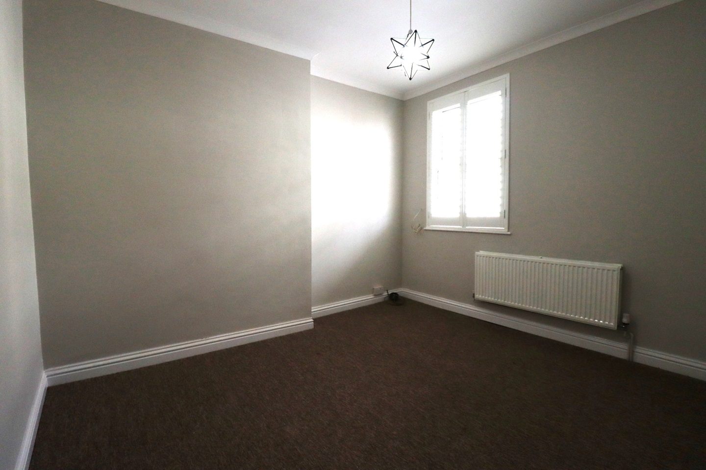 Chepstow 2 Bed Flat, Middle Street, NP16 To Rent Now for £950.00 p/m