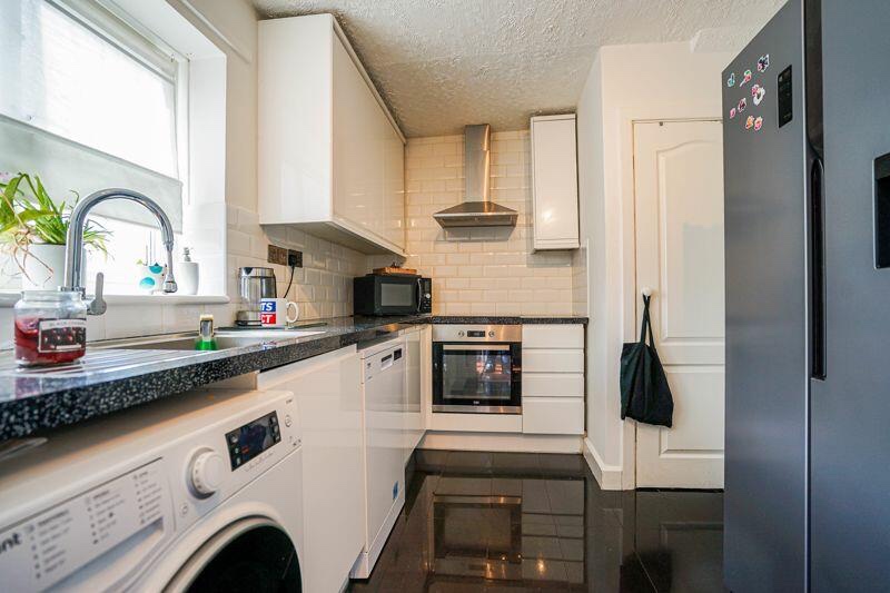 Nottingham 3 Bed Terraced House, Beechdale Road, NG8 To Rent Now