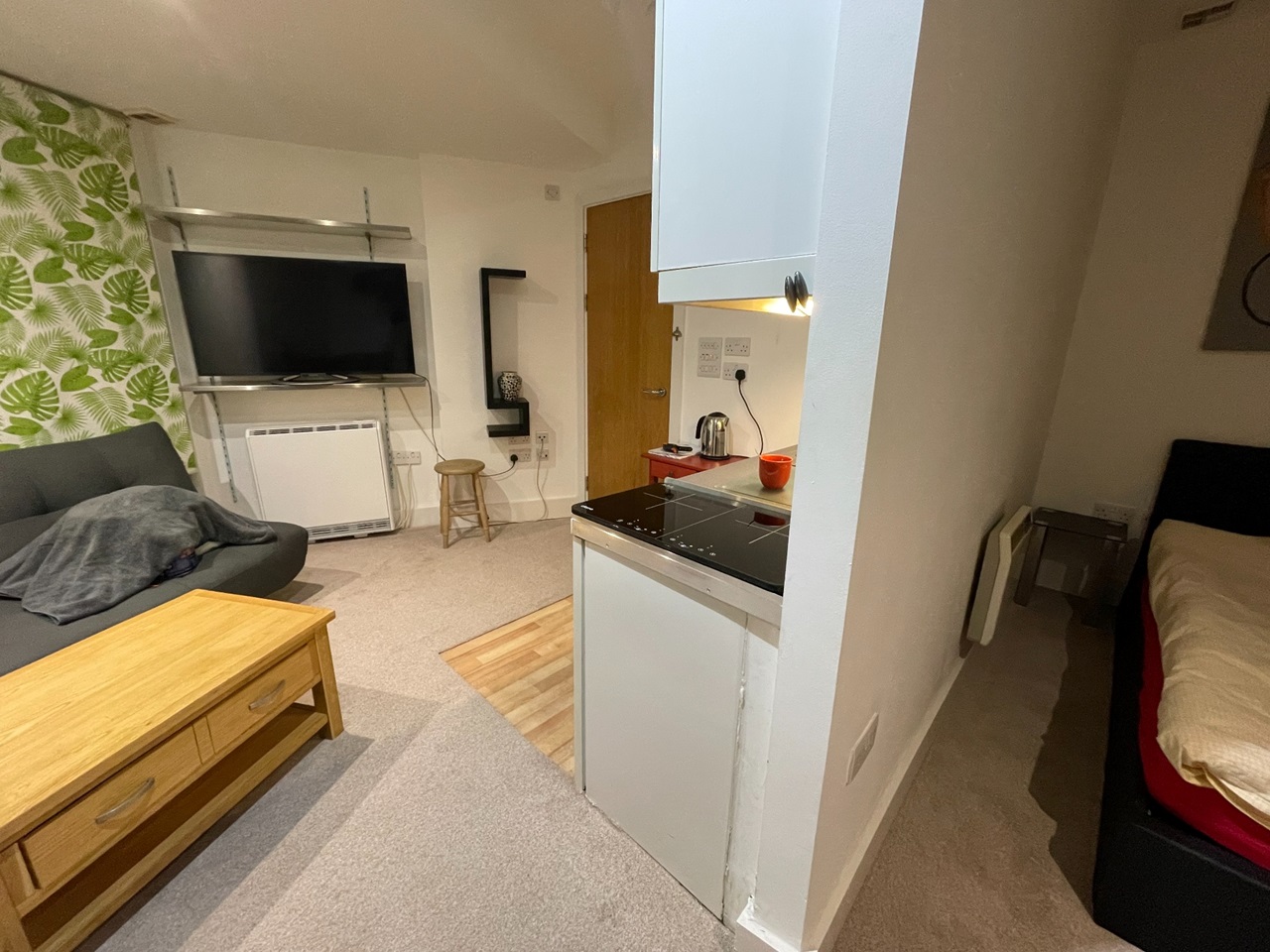 London Studio Flat, Borough, SE1 To Rent Now for £1,350.00 p/m