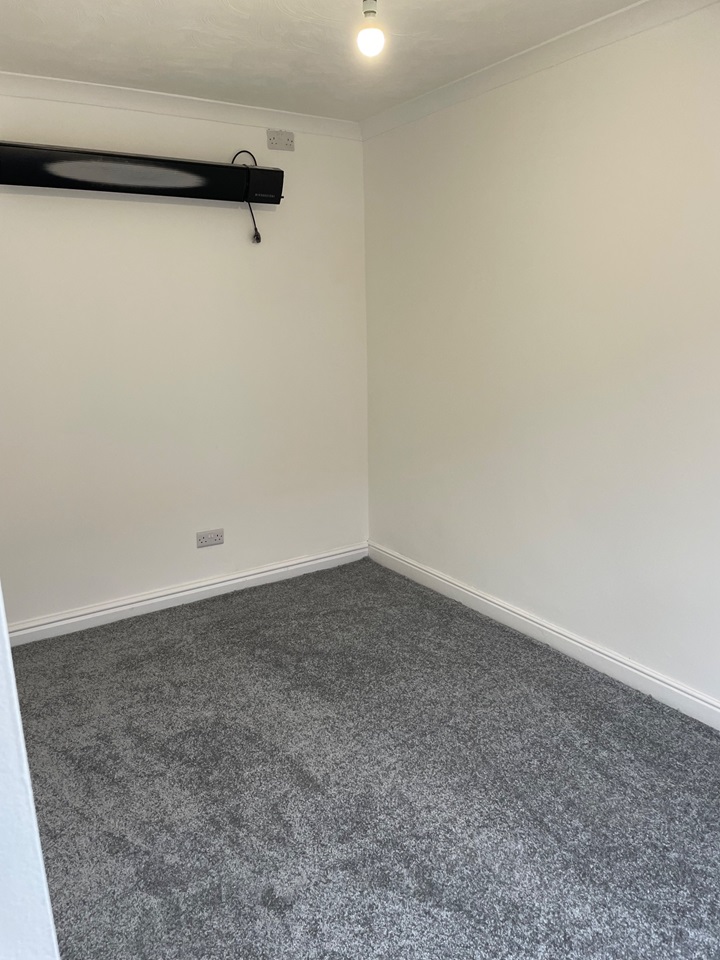Dukinfield 2 Bed Flat, Astley Street, SK16 To Rent Now for £700.00 p/m