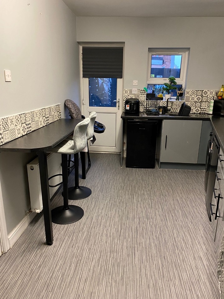 Chasetown, Burntwood 3 Bed SemiDetached House, New Street, WS7 To Rent Now for £825.00 p/m