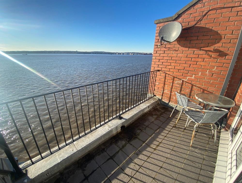 Liverpool 3 Bed Flat, Armstrong Quay, L3 To Rent Now for £1,100.00 p/m