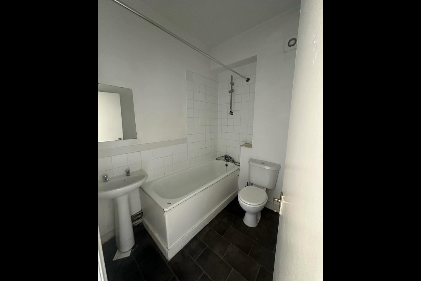 London 4 Bed Blurton Road, E5 To Rent Now for £3,000.00 p/m