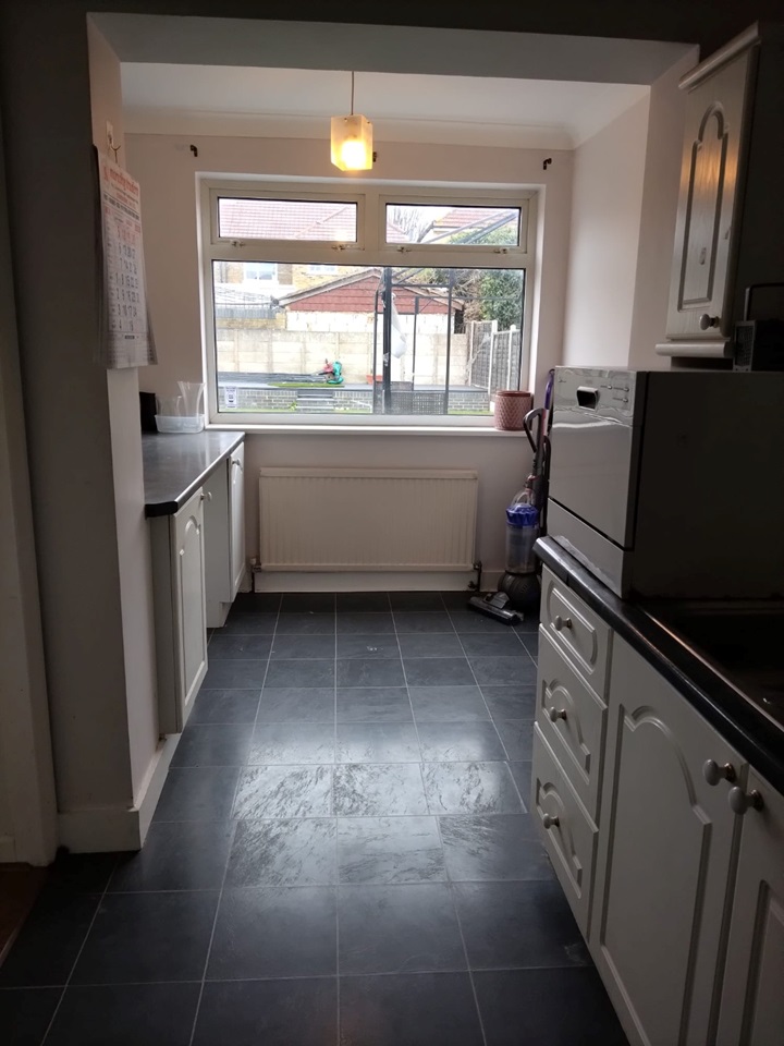 Welling 3 Bed Detached House, Axminster Crescent, DA16 To Rent Now