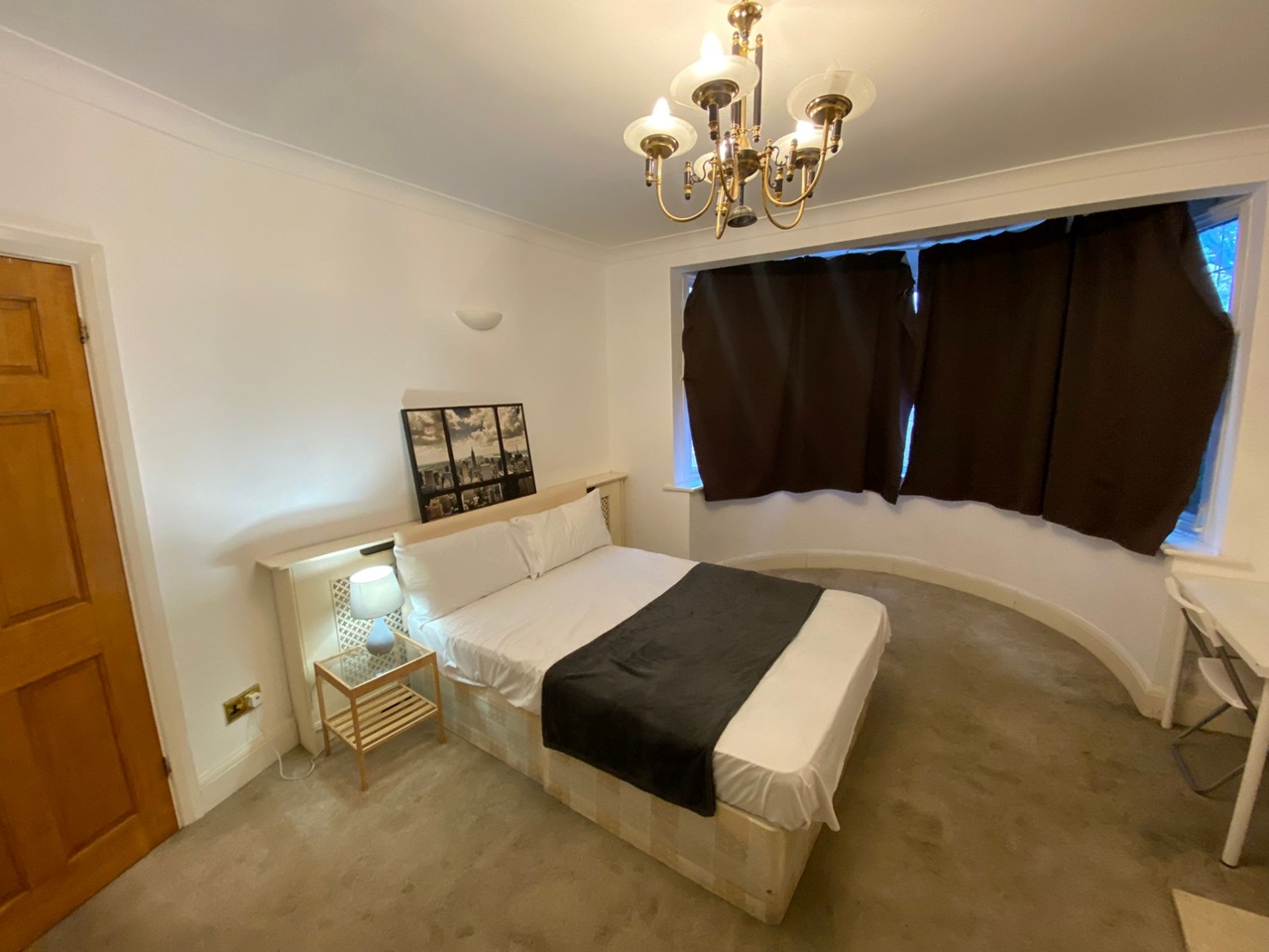 London Room in a Shared House, Holders Hill Avenue, NW4 To Rent Now