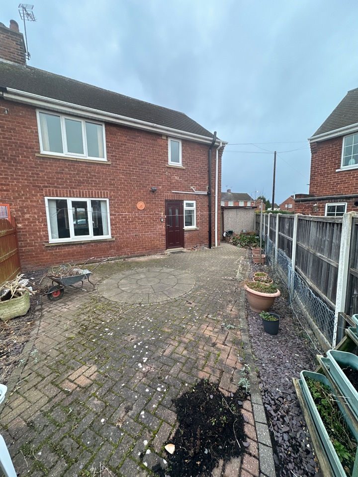 Worksop 3 Bed SemiDetached House, Dadley Road, S81 To Rent Now for