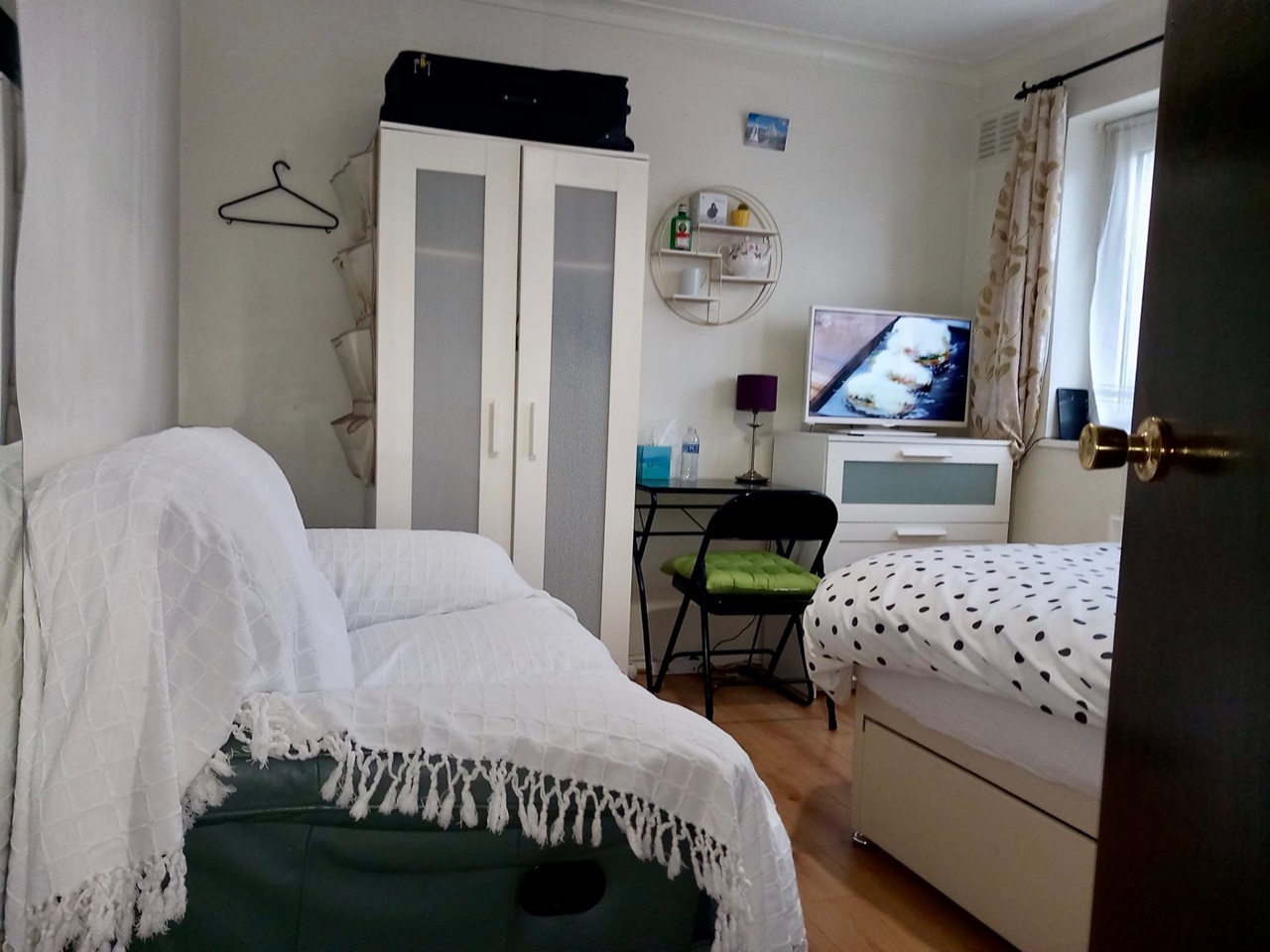 Stanmore Room in a Shared House, Eaton Close, HA7 To Rent Now for £