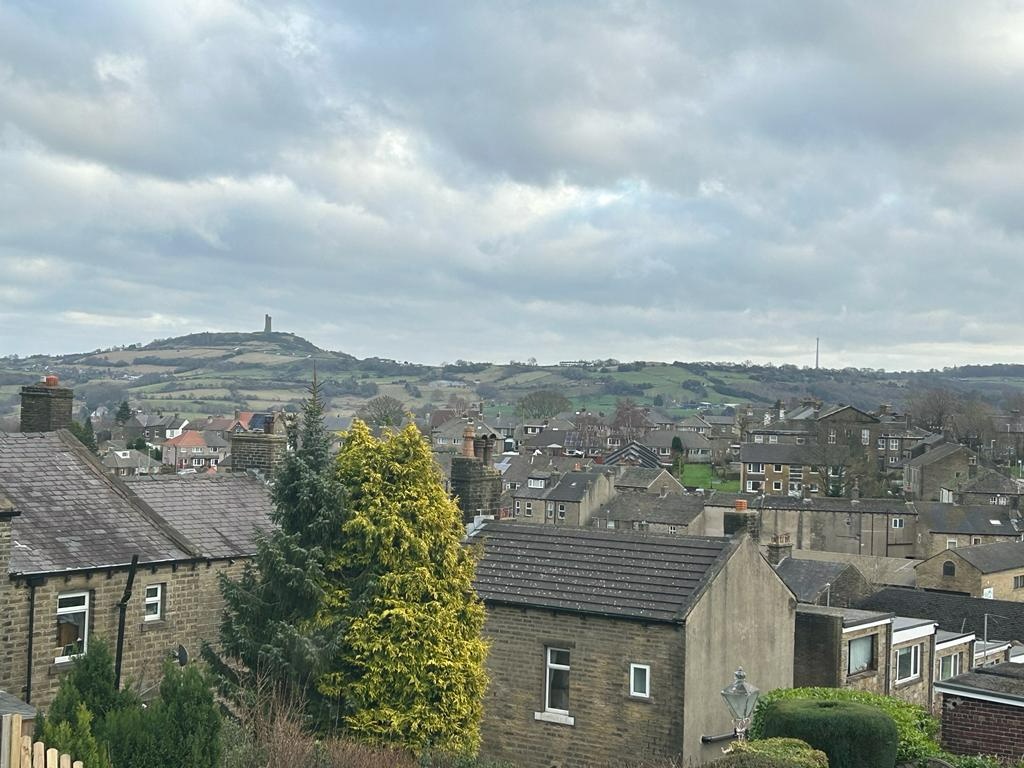 Netherton, Huddersfield 3 Bed Detached House, Chapel Street, HD4 To
