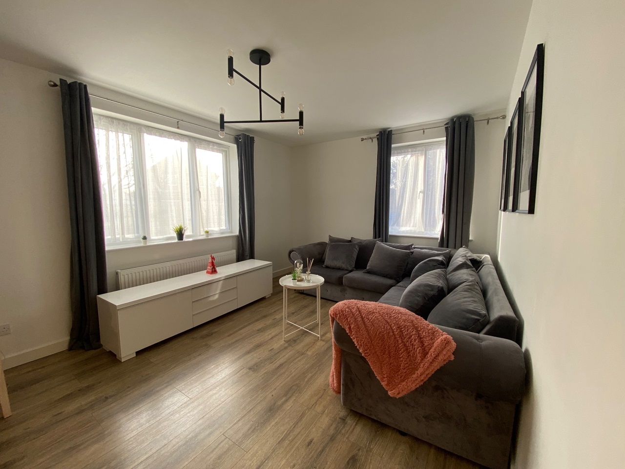 South Woodham Ferrers, Chelmsford 2 Bed Flat, Littlecroft, CM3 To