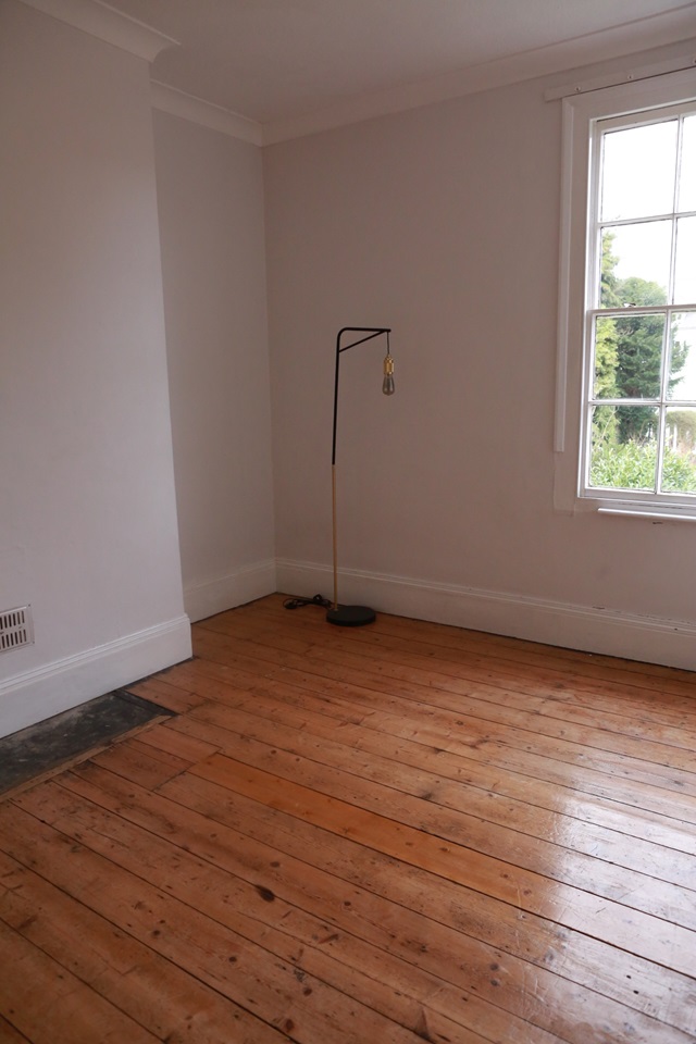 Reigate 1 Bed Flat, Reigate, RH2 To Rent Now for £1,250.00 p/m