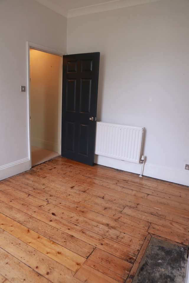 Reigate 1 Bed Flat, Reigate, RH2 To Rent Now for £1,250.00 p/m