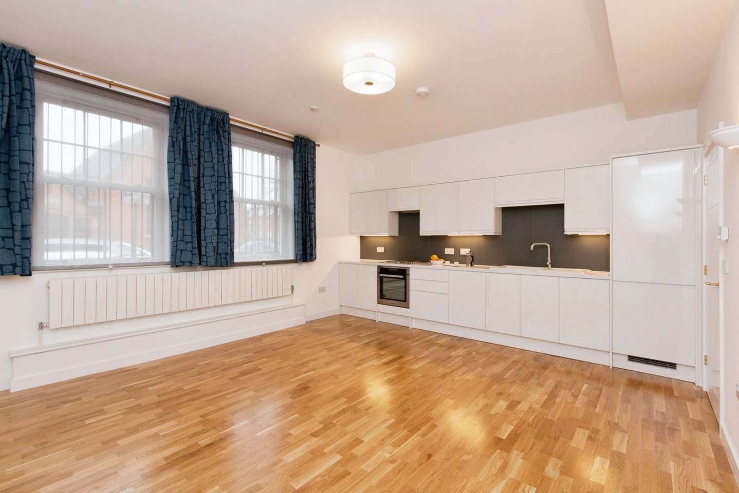 Farnborough 1 Bed Flat, Alexandra Road, GU14 To Rent Now for £950.