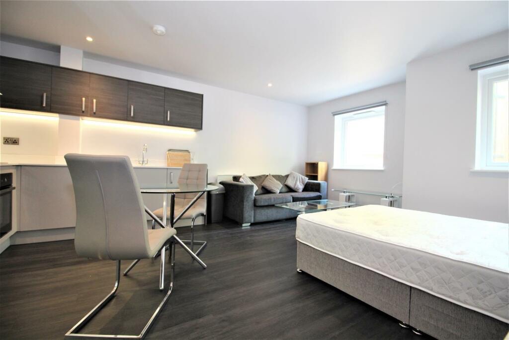Leicester Studio Flat, Aria Apartments, LE1 To Rent Now for £825.00 p/m