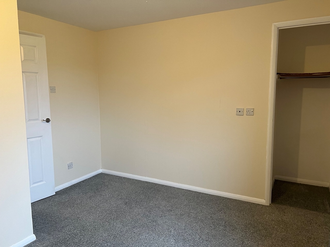 Chippenham 1 Bed Flat, Roman Way, SN15 To Rent Now for £750.00 p/m
