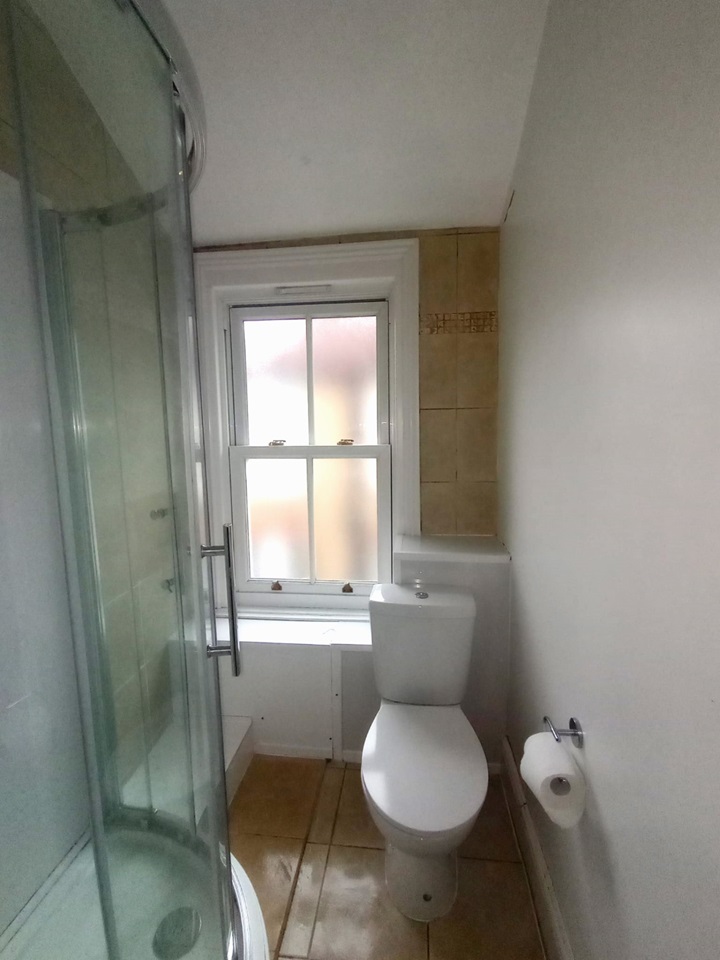 Clapham 3 Bed Flat, Aristotle Road, SW4 To Rent Now for £2,925.00 p/m