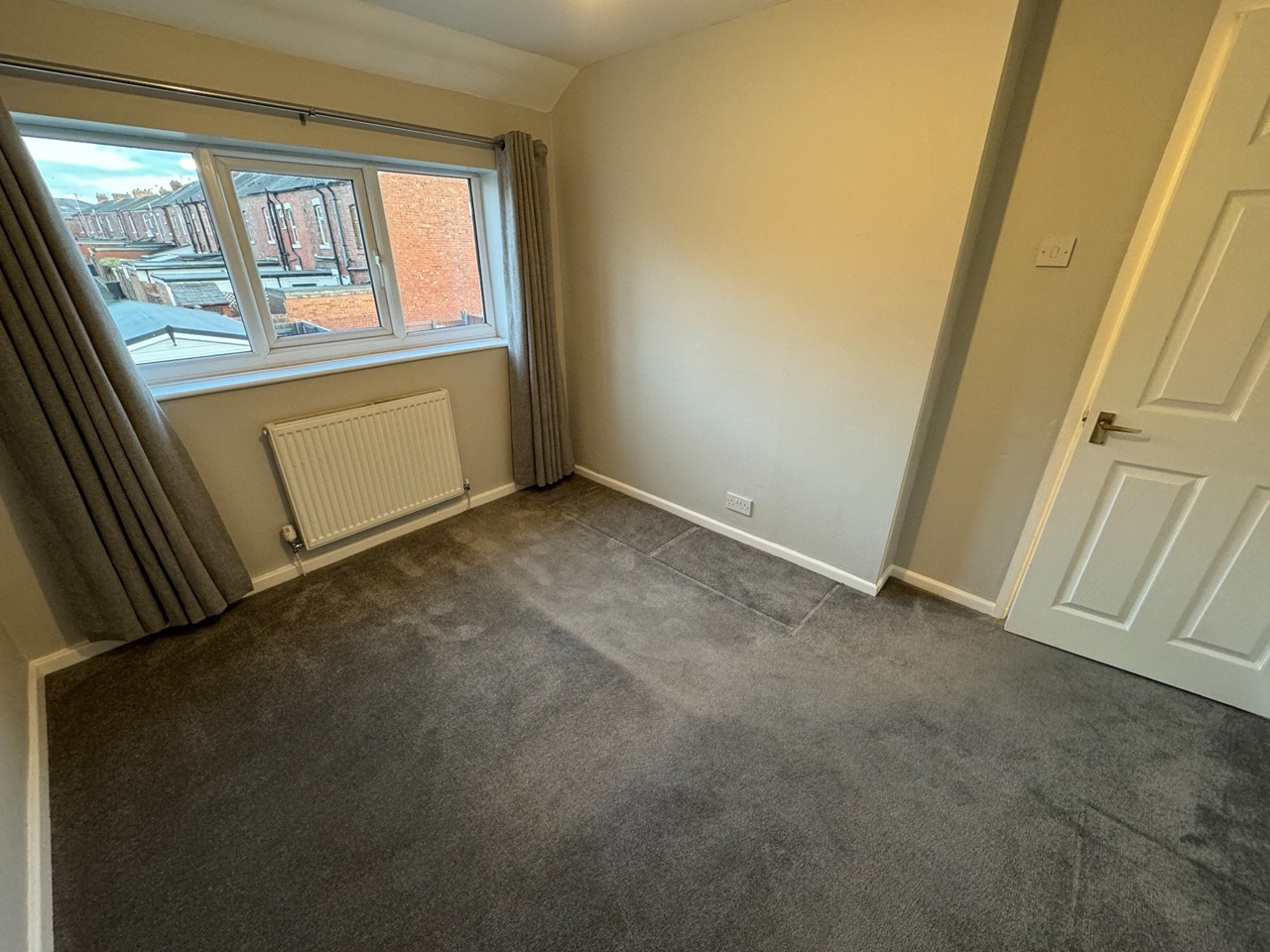 Bamber Bridge, Preston 3 Bed Terraced House, Old Hall Drive, PR5 To