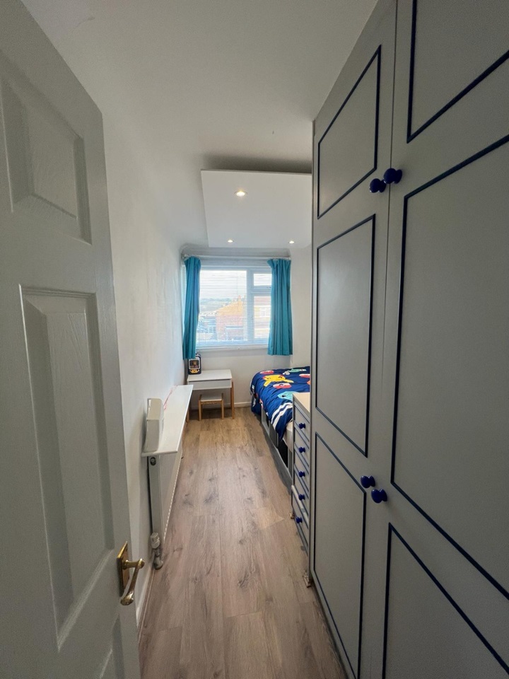 Corringham, StanfordLeHope 3 Bed Terraced House, Burton Close, SS17