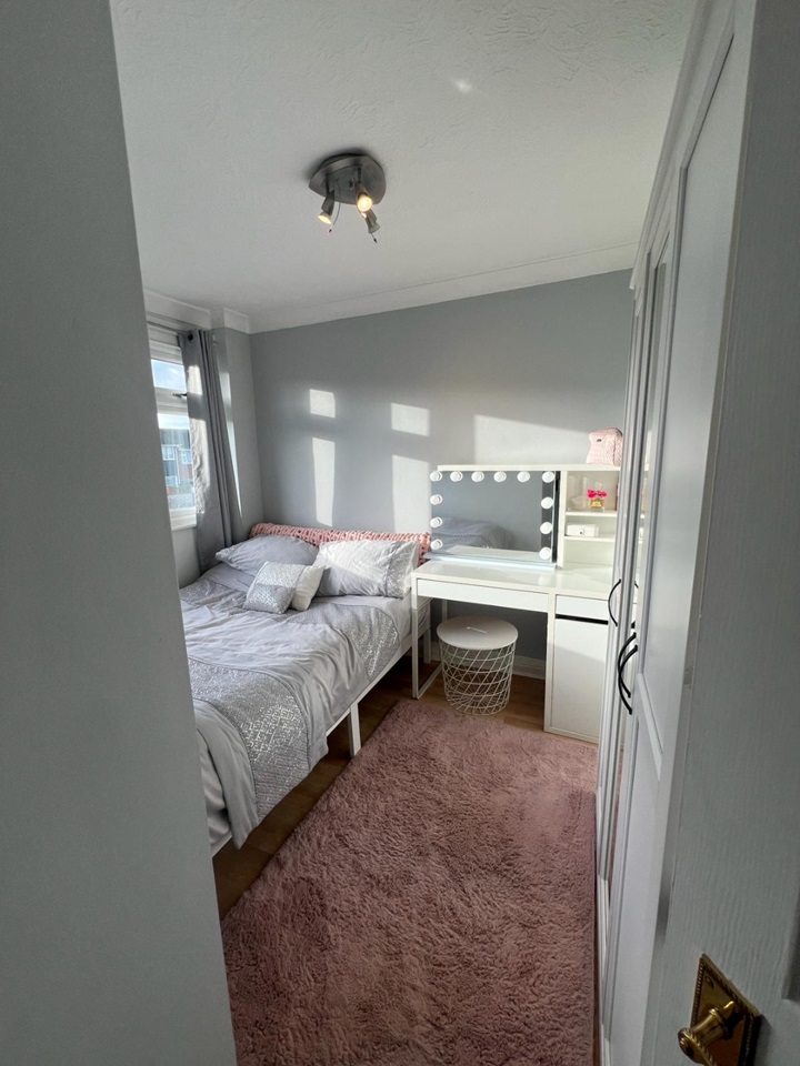 Corringham, StanfordLeHope 3 Bed Terraced House, Burton Close, SS17