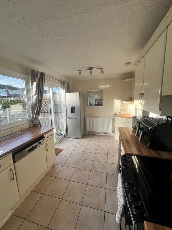 Corringham, StanfordLeHope 3 Bed Terraced House, Burton Close, SS17