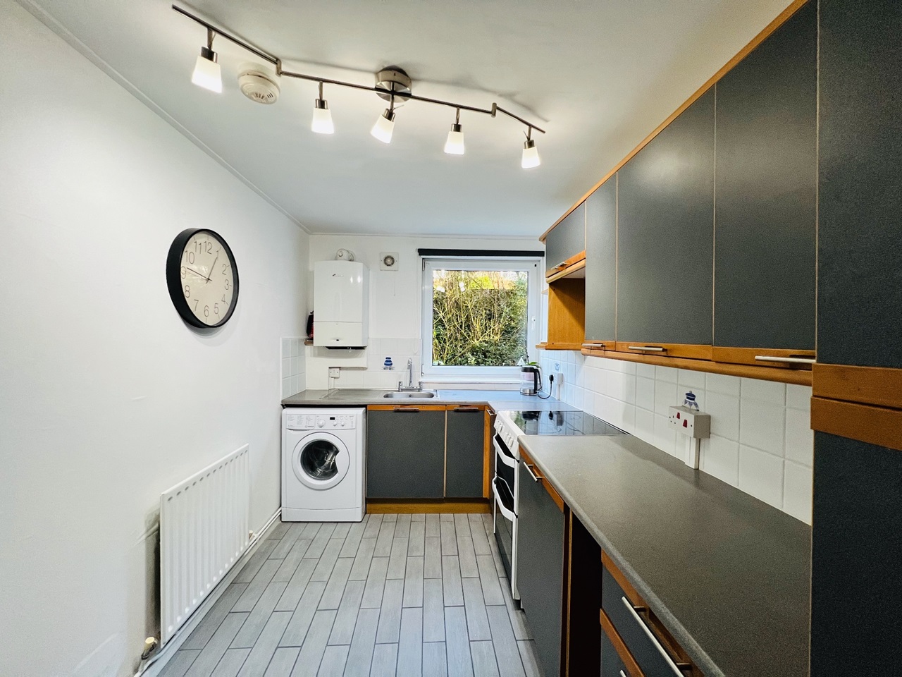 Nottingham 2 Bed Flat, Redcliffe Road, NG3 To Rent Now for £1,000.00 p/m