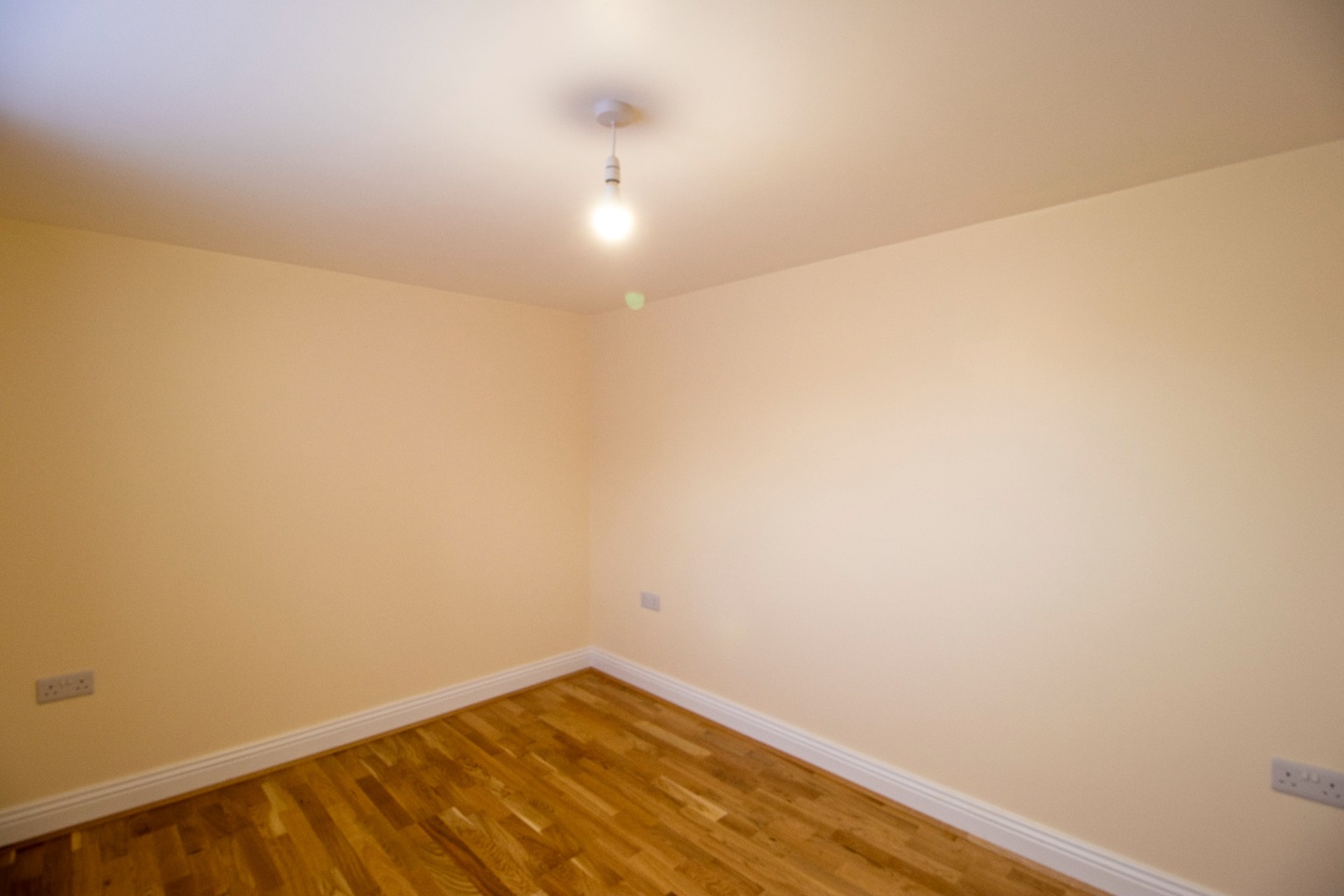 London 3 Bed Central Park Road, E6 To Rent Now for £