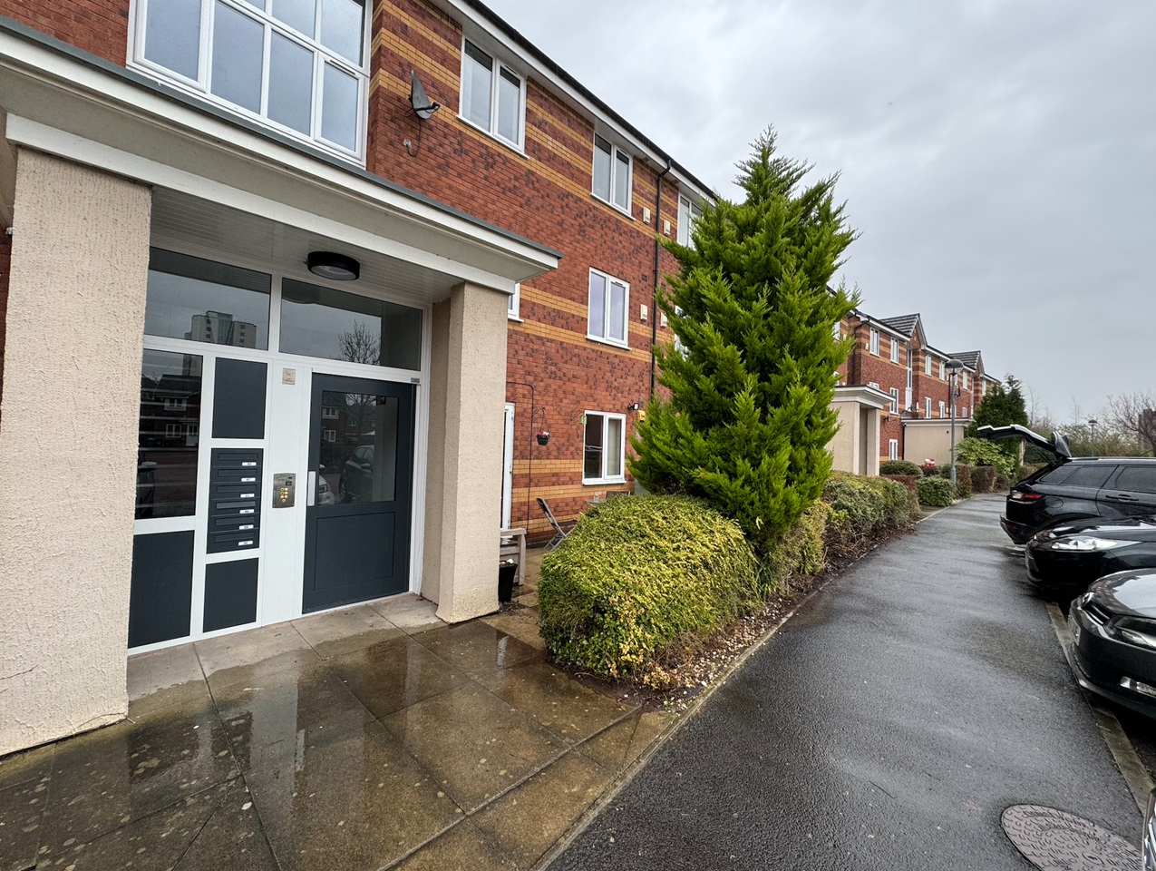 Salford 2 Bed Flat, Trinity Riverside, M3 To Rent Now for £1,200.00 p/m