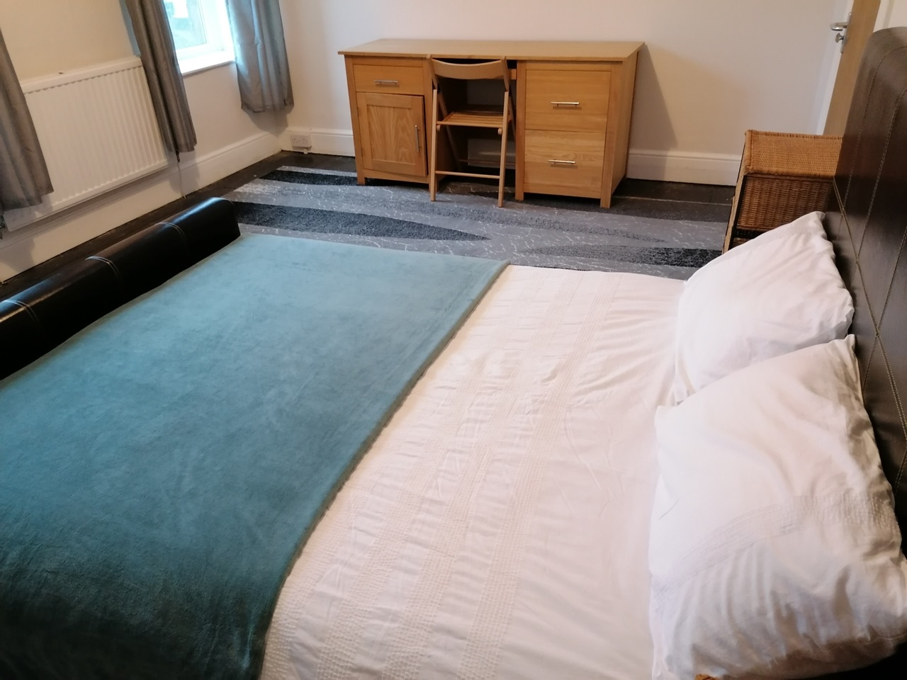 Swansea Room in a Shared House, Rhondda Street, SA1 To Rent Now for