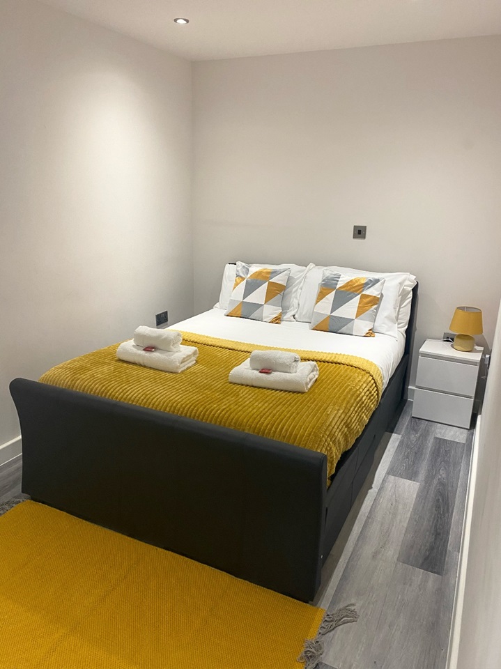 Birmingham 2 Bed Flat, Bromsgrove Street, B5 To Rent Now for £2,250