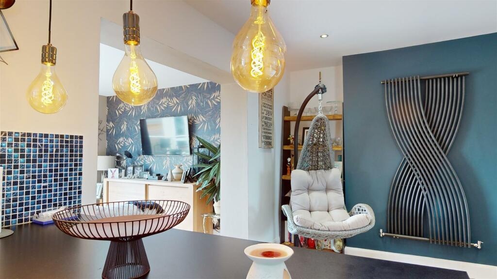 Bristol Room in a Shared House, Queenshill Road, BS4 To Rent Now