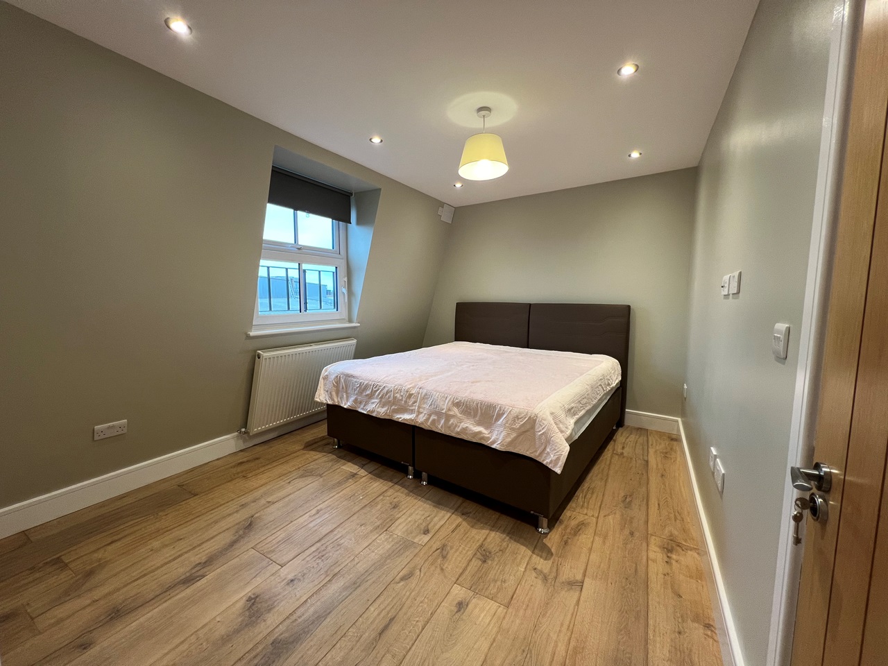 London 1 Bed Flat, Lewisham Way, SE14 To Rent Now for £2,145.00 p/m