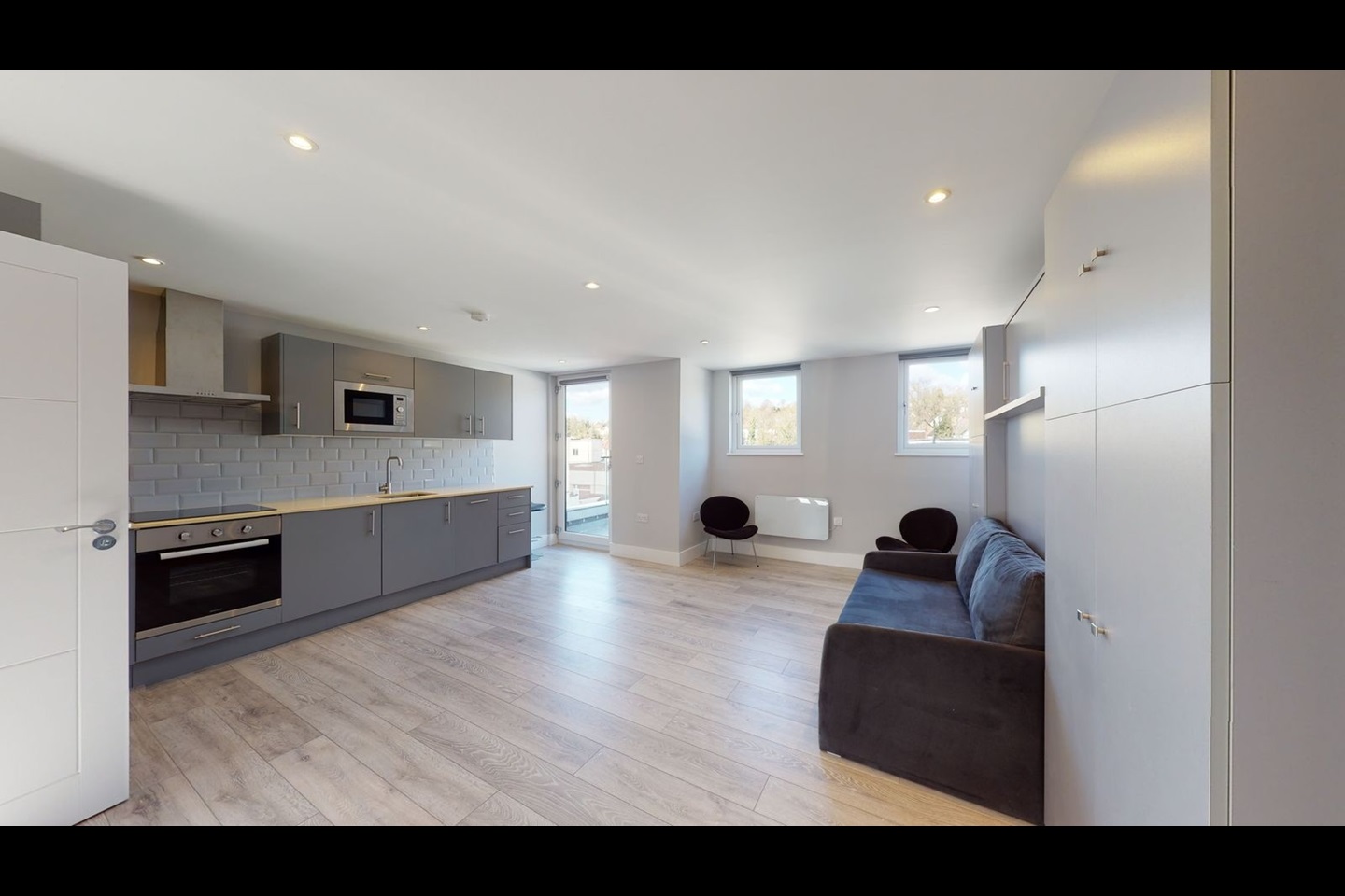 Coulsdon Studio Flat, Avenir Heights, CR5 To Rent Now for £1,250.00 p/m