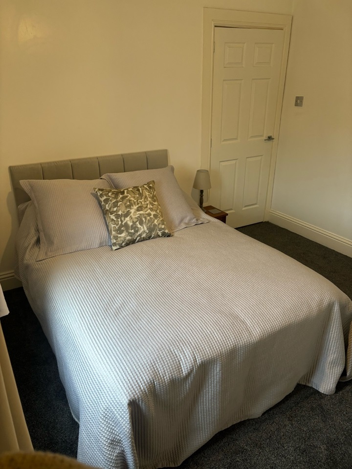 Paisley 2 Bed Terraced House, Greenock Road, PA3 To Rent Now for £