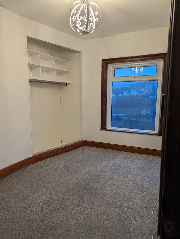 Linthwaite 2 Bed Terraced House, Manchester Rd, HD7 To Rent Now for