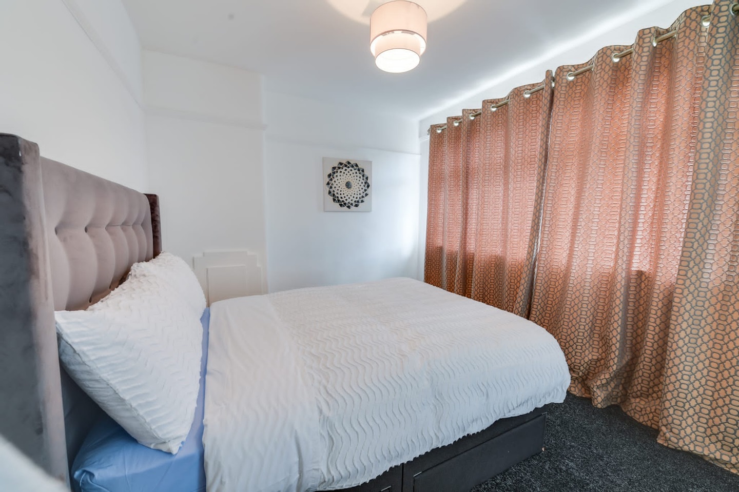 Middleton, Manchester Room in a Shared House, Farmway, M24 To Rent