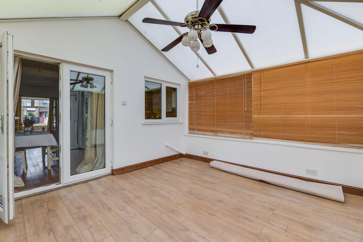 Middleton, Manchester Room in a Shared House, Farmway, M24 To Rent