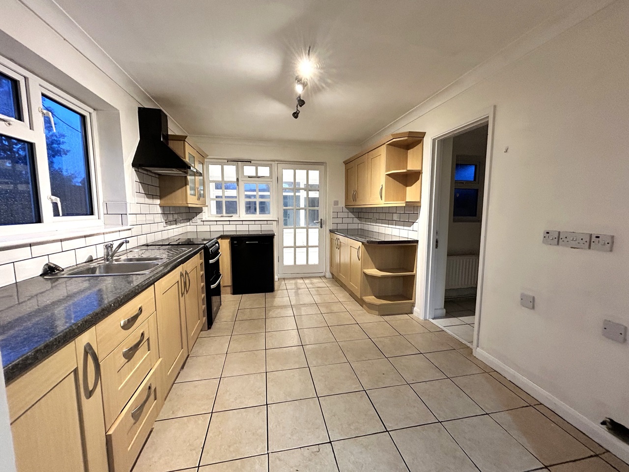 Market Harborough 2 Bed SemiDetached House, Welland Park Road, LE16