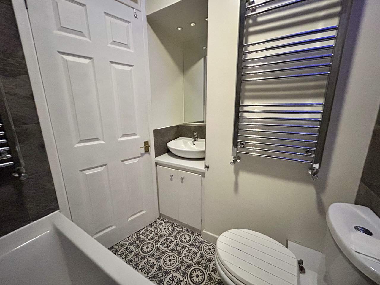 Market Harborough 2 Bed SemiDetached House, Welland Park Road, LE16