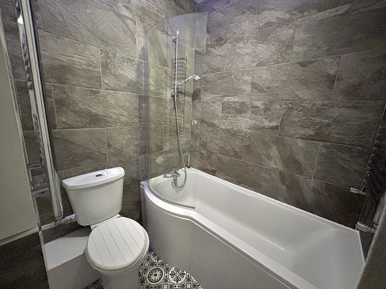 Market Harborough 2 Bed SemiDetached House, Welland Park Road, LE16