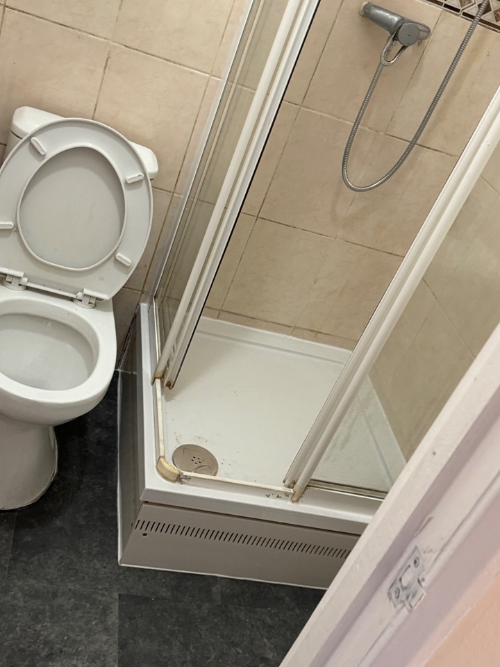 London Studio Flat, Langham Road, N15 To Rent Now for £995.00 p/m