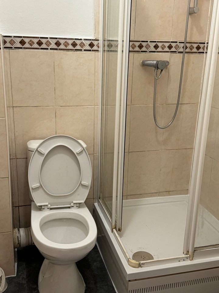 London Studio Flat, Langham Road, N15 To Rent Now for £995.00 p/m