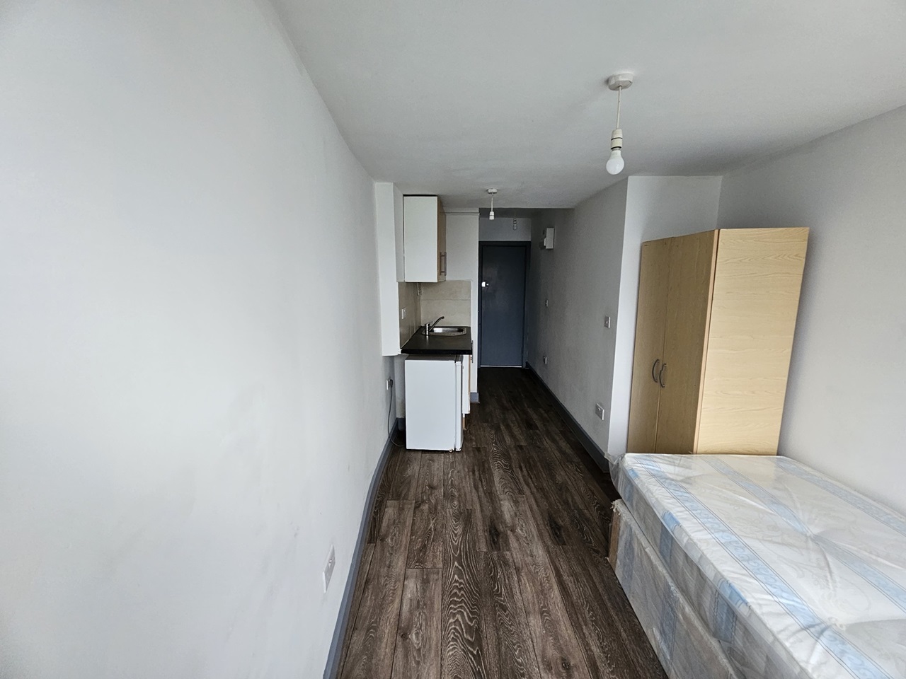 Perivale Greenford Ealing London Studio Flat, Perivale Greenford