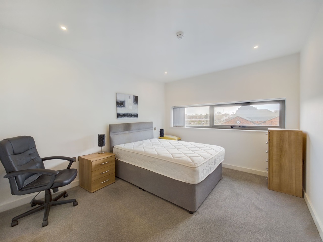 Liverpool 2 Bed Flat, William Jessop Way, L3 To Rent Now for £915.