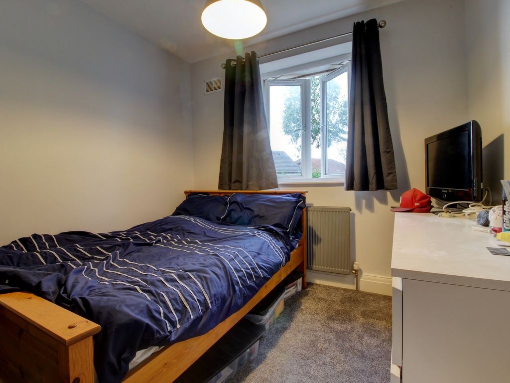 Yatton, Bristol 2 Bed Flat, Horsecastle Farm Road, BS49 To Rent Now