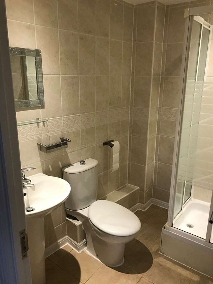 Tuffley, Gloucester 3 Bed Terraced House, Streamside, GL4 To Rent